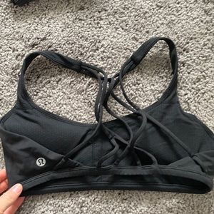Lululemon sports bra
